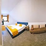 Pri Jazere Podbanske Otel Pribylina
