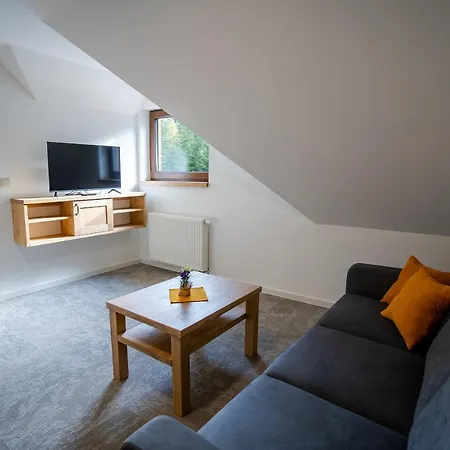 Pri Jazere Podbanské 3*