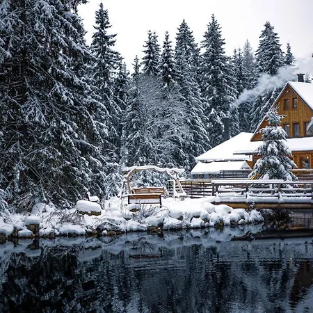 Pri Jazere Podbanské