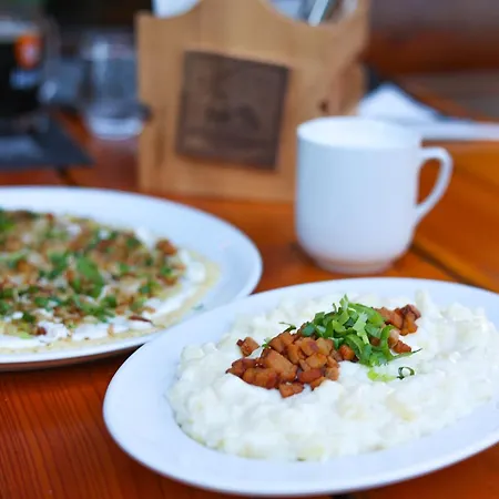 Hotel Pri Jazere Podbanské 3*