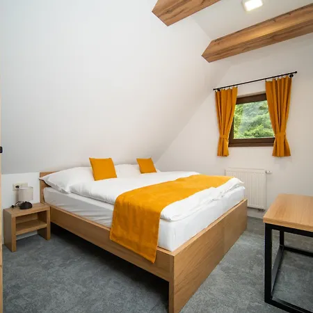 Hotel Pri Jazere Podbanské