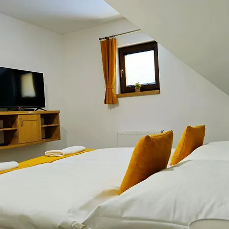 Hotel Pri Jazere Podbanské